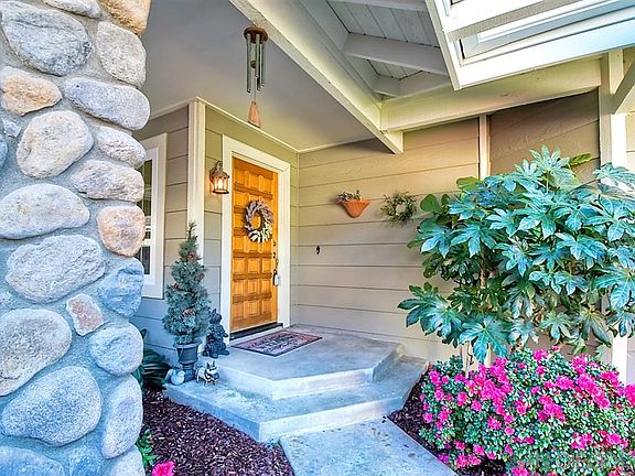 2nd image of 13775 Stoney Gate Pl