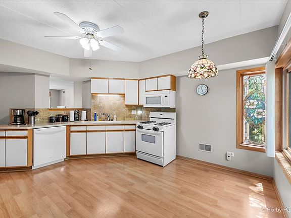 2nd image of 5101 Deblin Ln APT 2A
