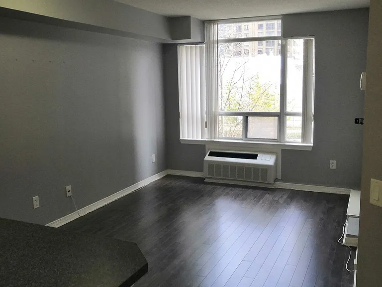 155 Beecroft Rd #303 — Photo 16