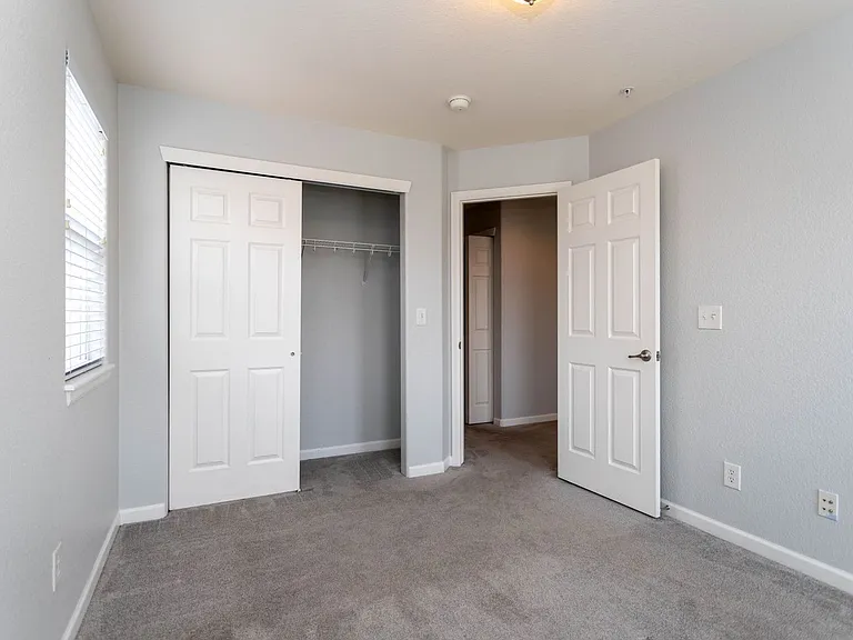 333 E Las Animas St — Photo 25
