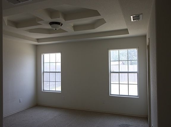 5th image of 808 W Eisenhower Ave