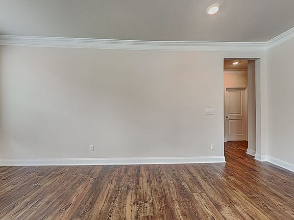 5th image of 5301 Ennisworth Ln
