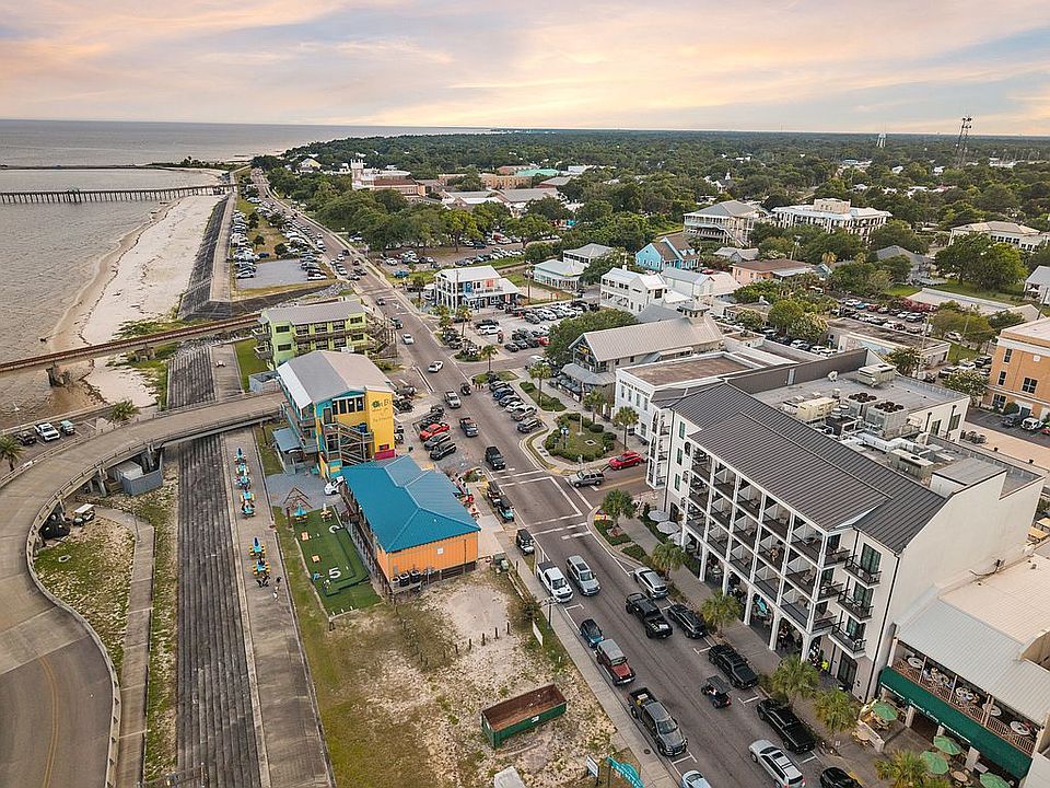 1st image of 502 S Beach Blvd
