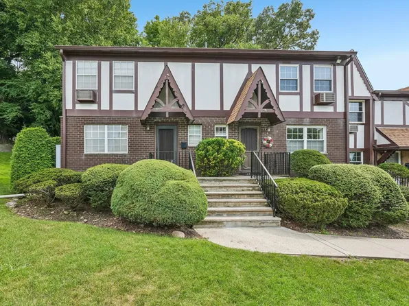 239 Parkside Drive, Suffern, NY 10901