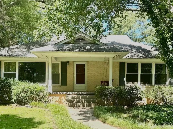 105 Lakeside Rd, Hot Springs, AR 71901