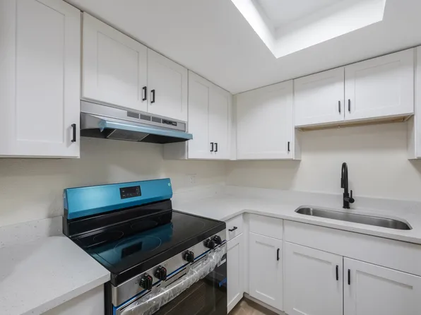 2753 53rd Avenue North - C, 2753 53rd Ave N, Saint Petersburg, FL 33714