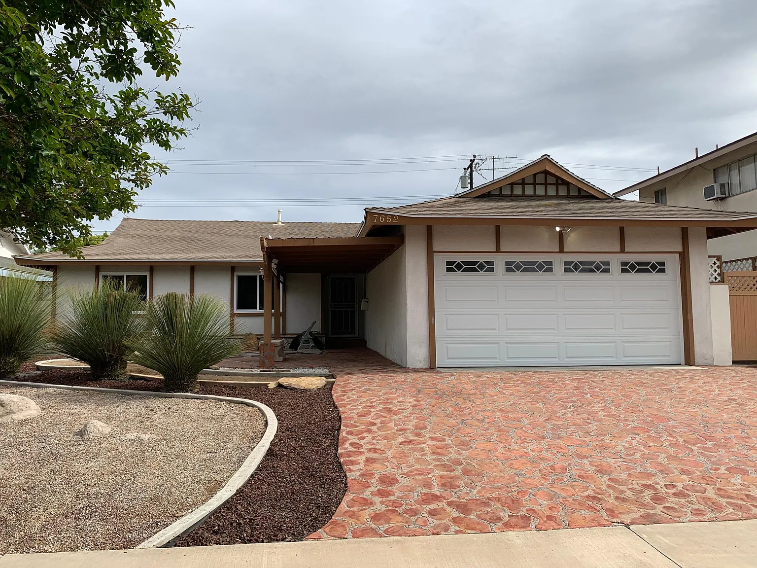 7652 Nancy Dr — Photo 1