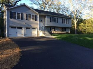 205 Hope Furnace Rd, Scituate, RI 02831