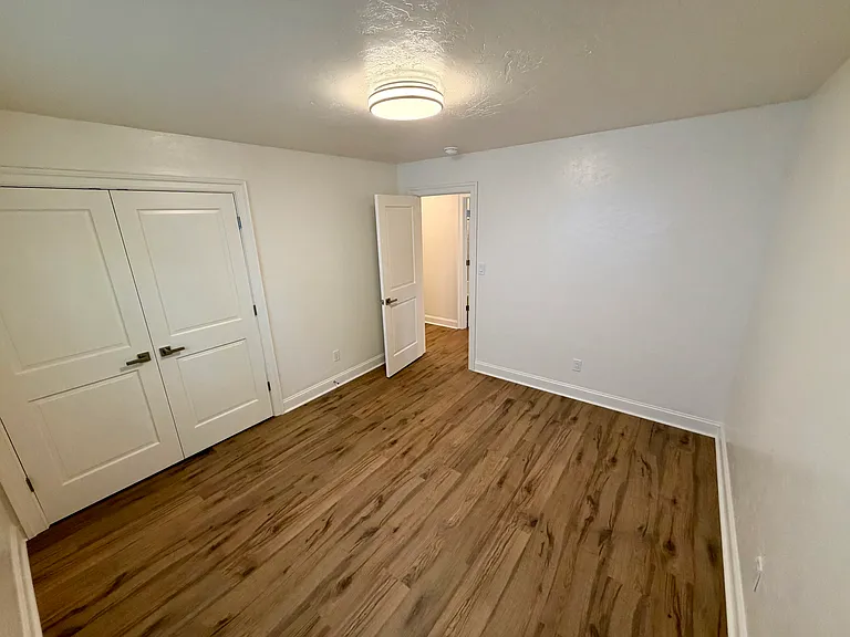 329 Ronald Dr — Photo 12