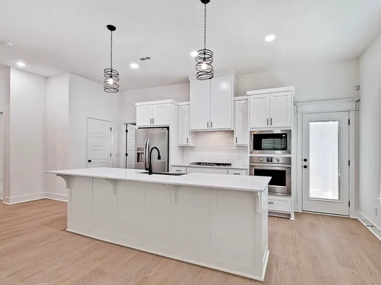 6207 SW Luster Rd — Photo 3