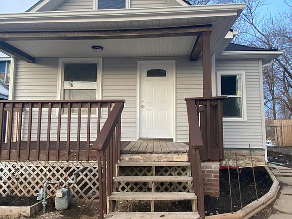 2nd image of 1704 E 41st St