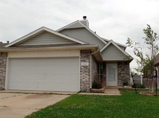 1601 SW 23rd St, Moore, OK 73160