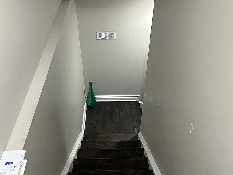1295 Rose Way W — Photo 4