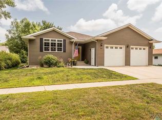 510 1st St, Chancellor, SD 57015