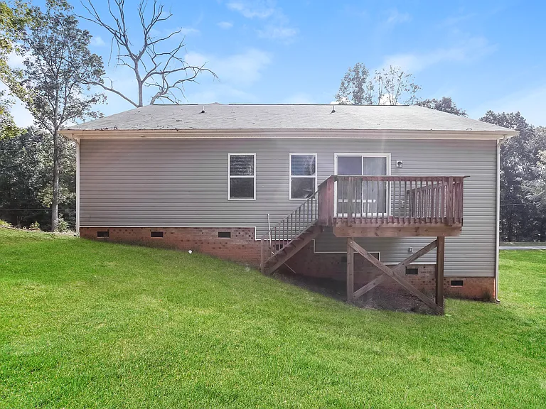 176 Nottingham Cir — Photo 17