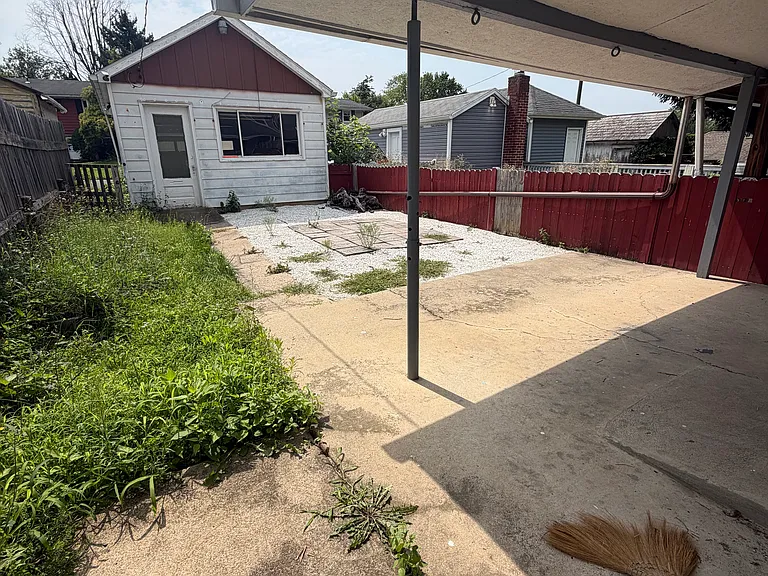 449 Race St — Photo 12