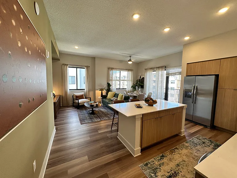 2700 SW 69th Ave #B — Photo 2