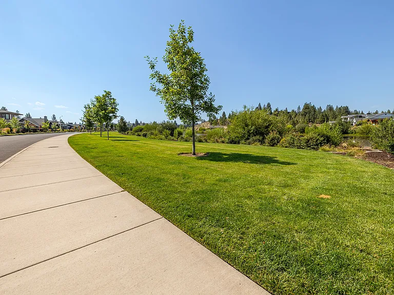 1496 NW Discovery Park Dr — Photo 61