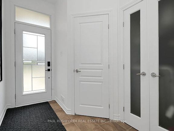 3rd image of 505 Salzburg Dr