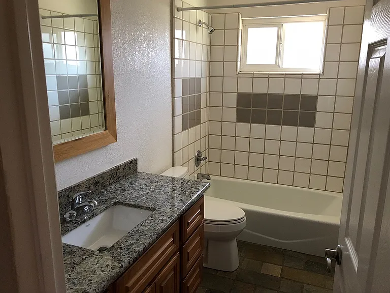 965 Mangrove Ave #13 — Photo 8