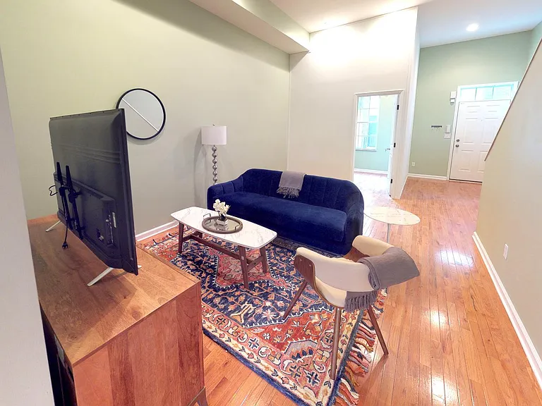 1137 N Orianna St — Photo 3