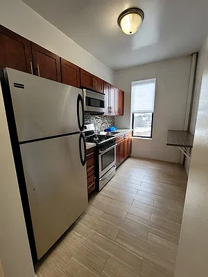 Rented by R New York | media 6