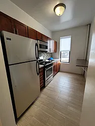 Rented by R New York