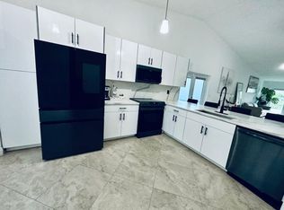 34 Paxford Ln, Boynton Beach, FL 33426