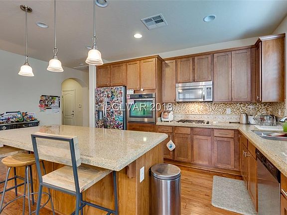 3rd image of 266 Cranstonhill Dr