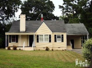 209 Grove St, Clinton, NC 28328