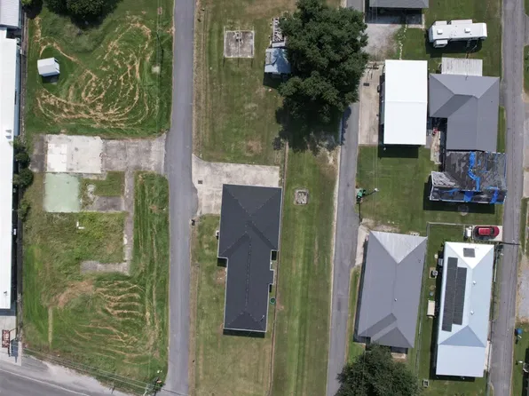 W 67th St, Cut Off, LA 70345