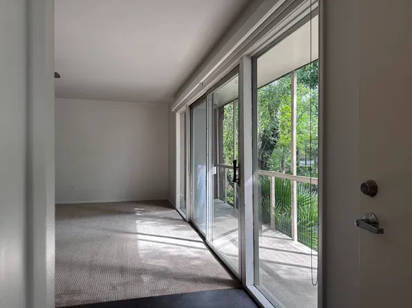 3262 W Main St, Houston, TX