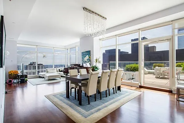 Rented by Compass | media 29