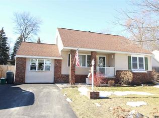3 Laurendale St, Albany, NY 12205