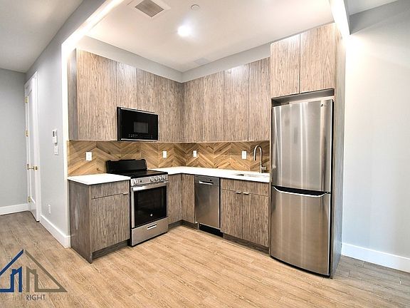 2nd image of 104 Linden Blvd #1B