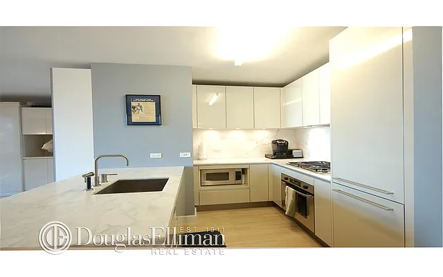 Sold by Douglas Elliman | media 23
