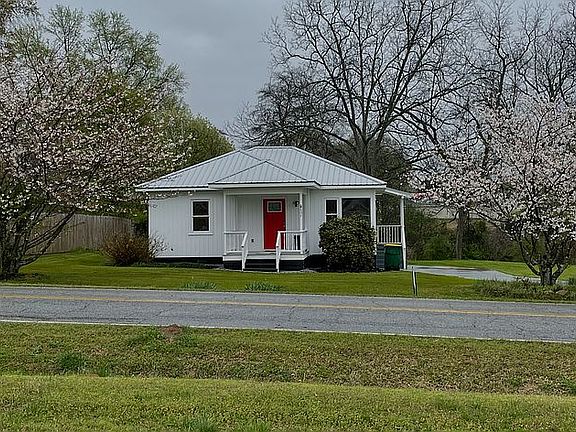 4th image of 605 Hampton St