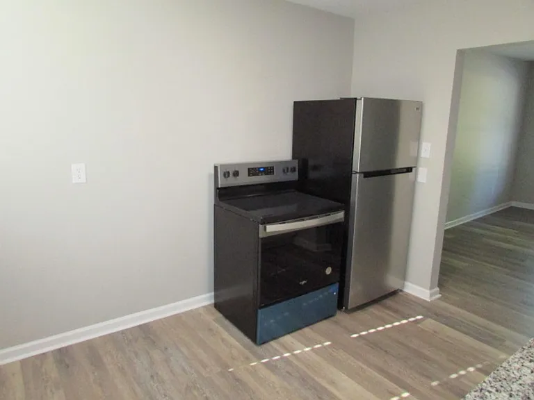 317 E Phifer St — Photo 8
