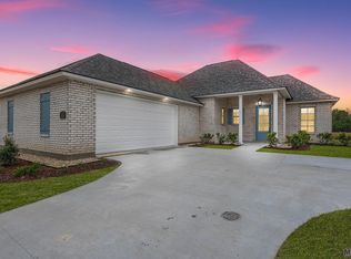 21505 Bluefin Dr, Springfield, LA 70462