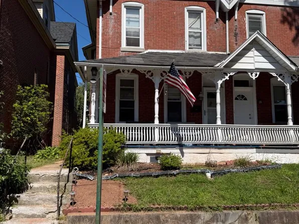 261 Yost Ave, Spring City, PA 19475