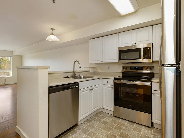 Pickering Place Apartments — Photo 4