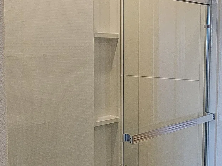 Master Bedroom, shower stall