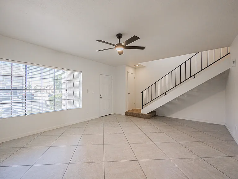 7801 N 44th Dr #1030 — Photo 5