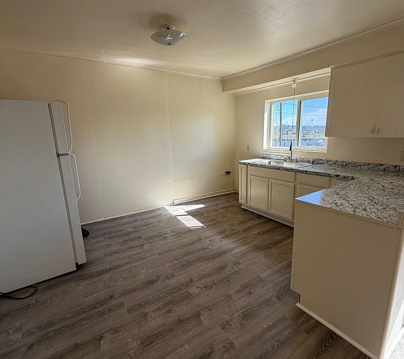1st image of 87 NE Harbor Ct #4