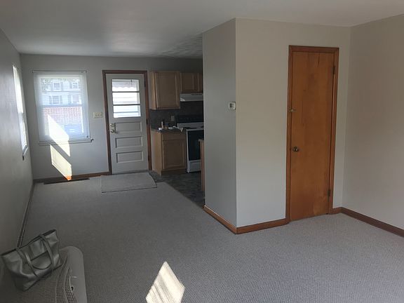 2nd image of 131 Mansfield Ave