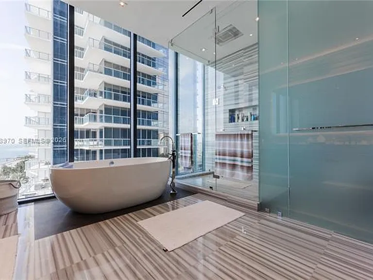 17141 Collins Ave #CU-1001 — Photo 28