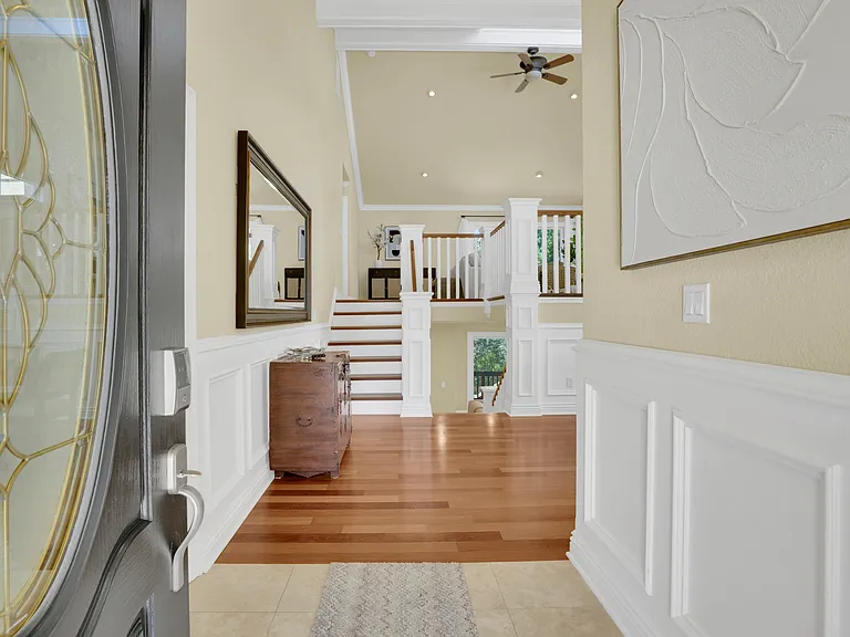 10 Saint Louis Ln — Photo 2