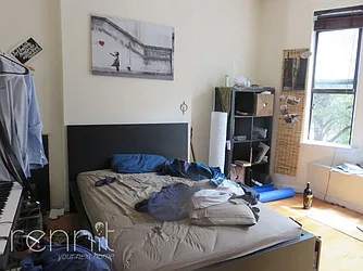 Rented by Rennit Inc.