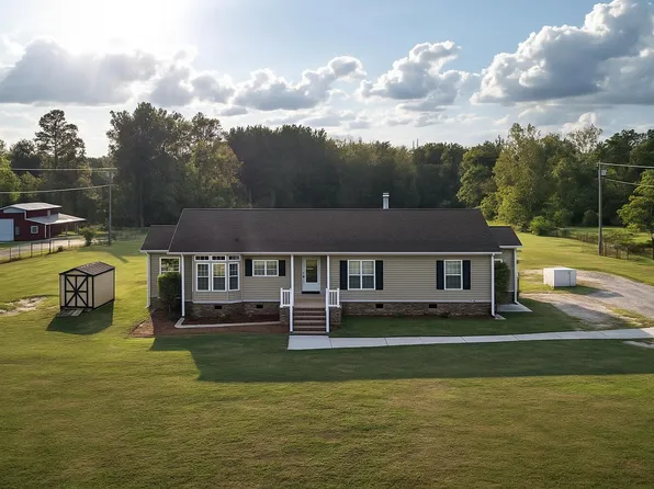 210 Belfast Ave, Holly Hill, SC 29059