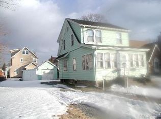 2543 Oceanside Rd, Oceanside, NY 11572